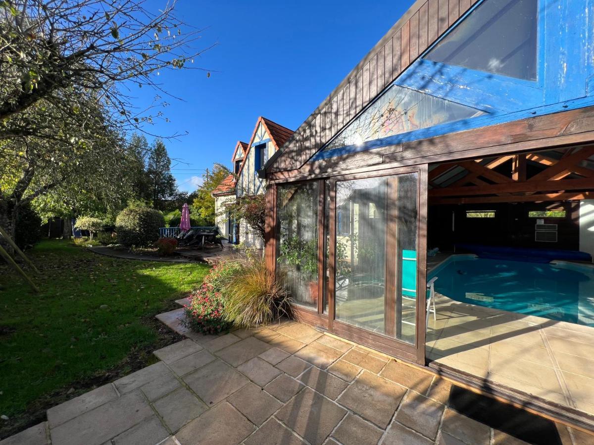 Maison avec piscine et sauna à Vire Viré Exterior foto
